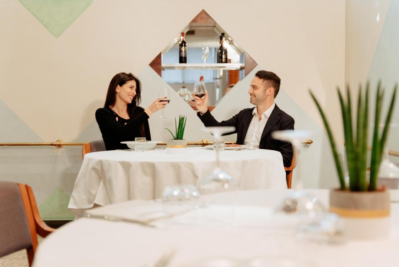 Hotel Minerva Arezzo Luaran gambar