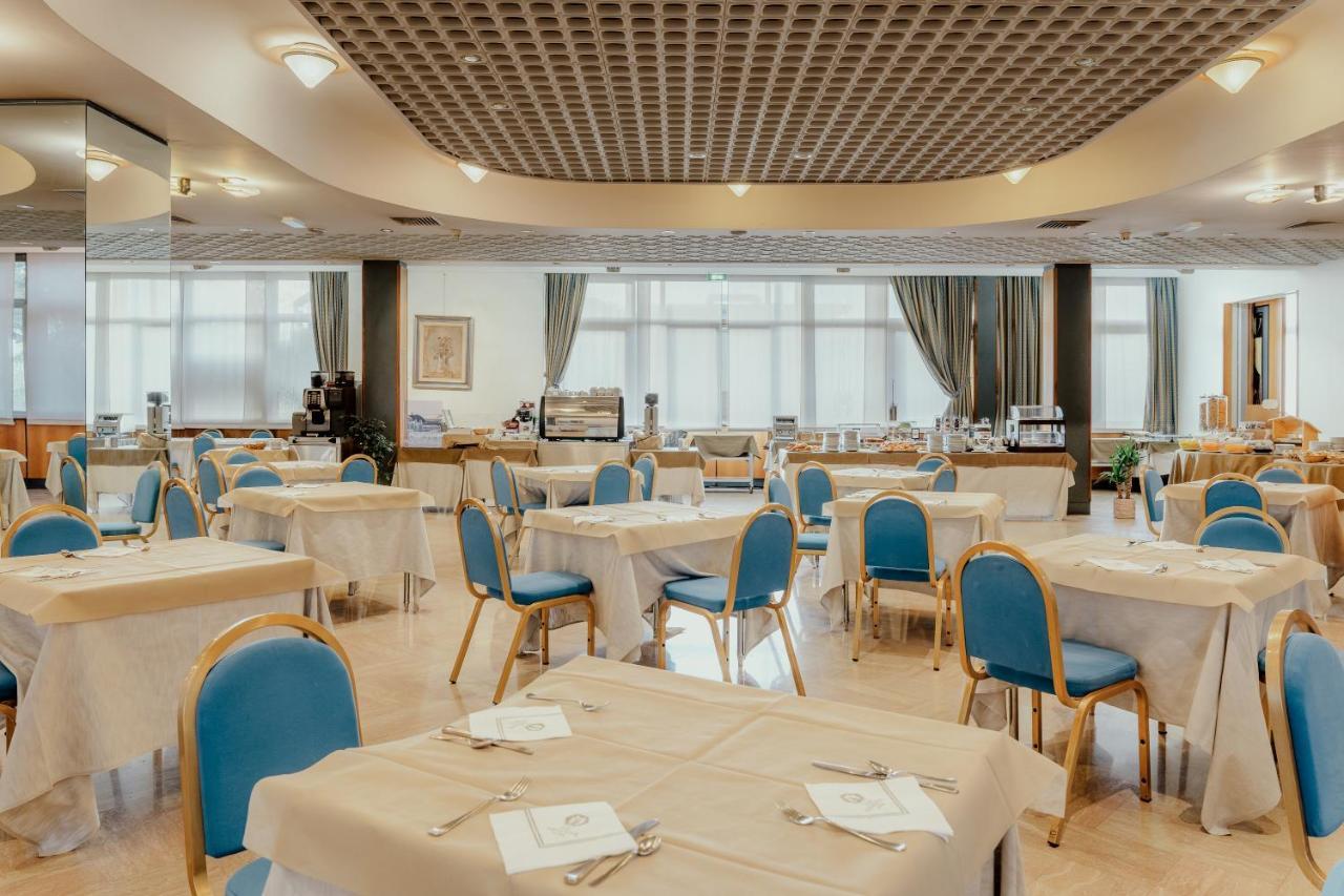 Hotel Minerva Arezzo Luaran gambar
