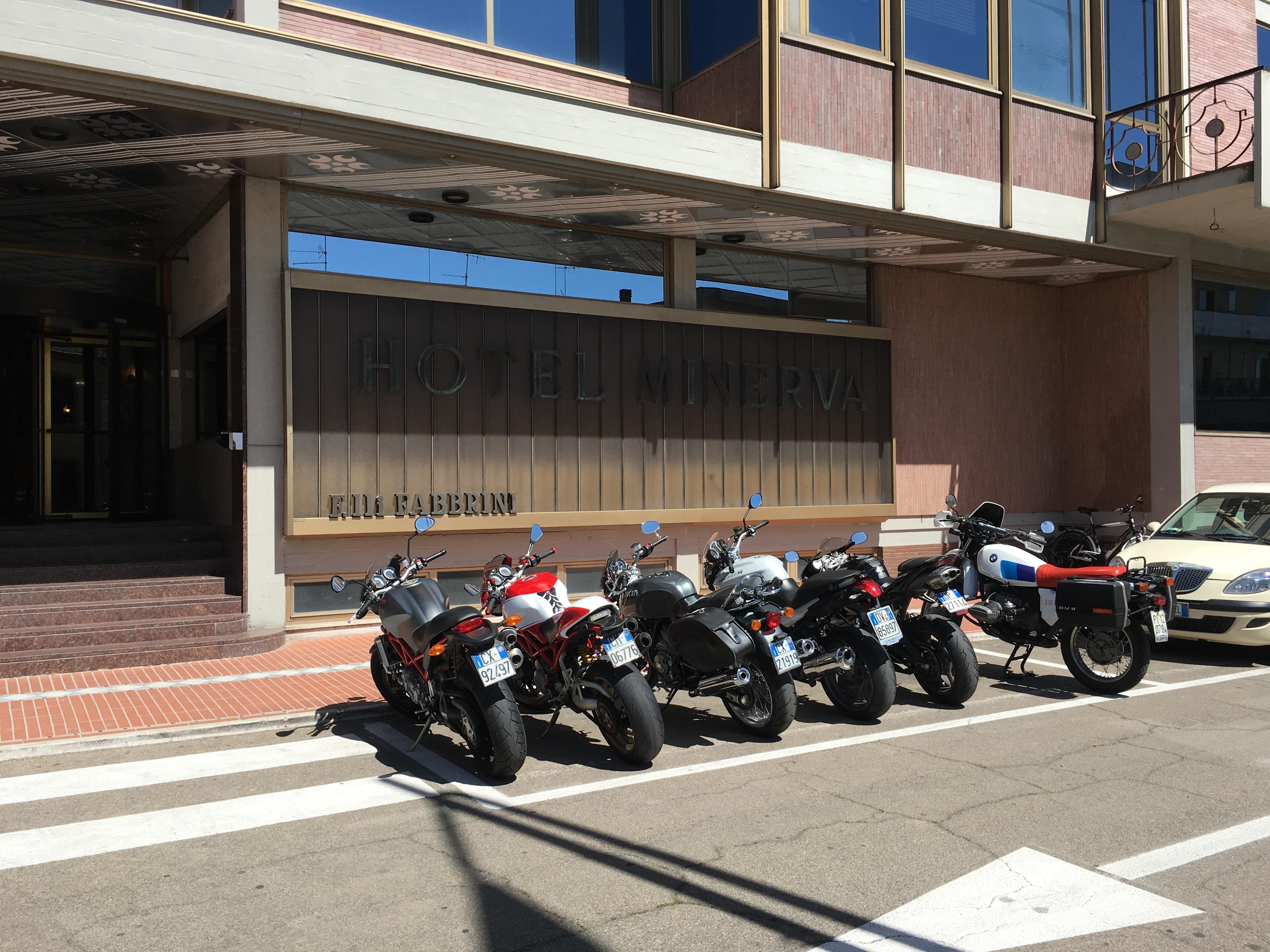 Hotel Minerva Arezzo Luaran gambar