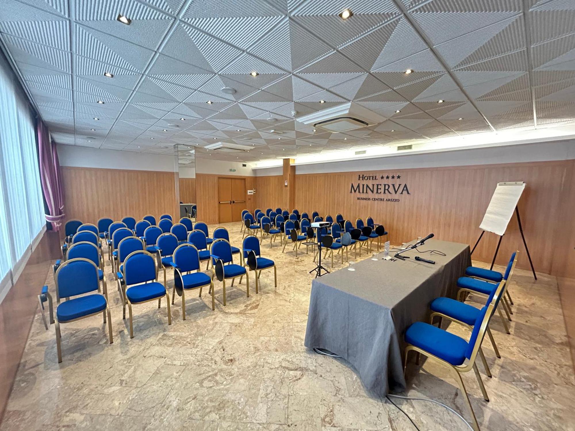Hotel Minerva Arezzo Luaran gambar