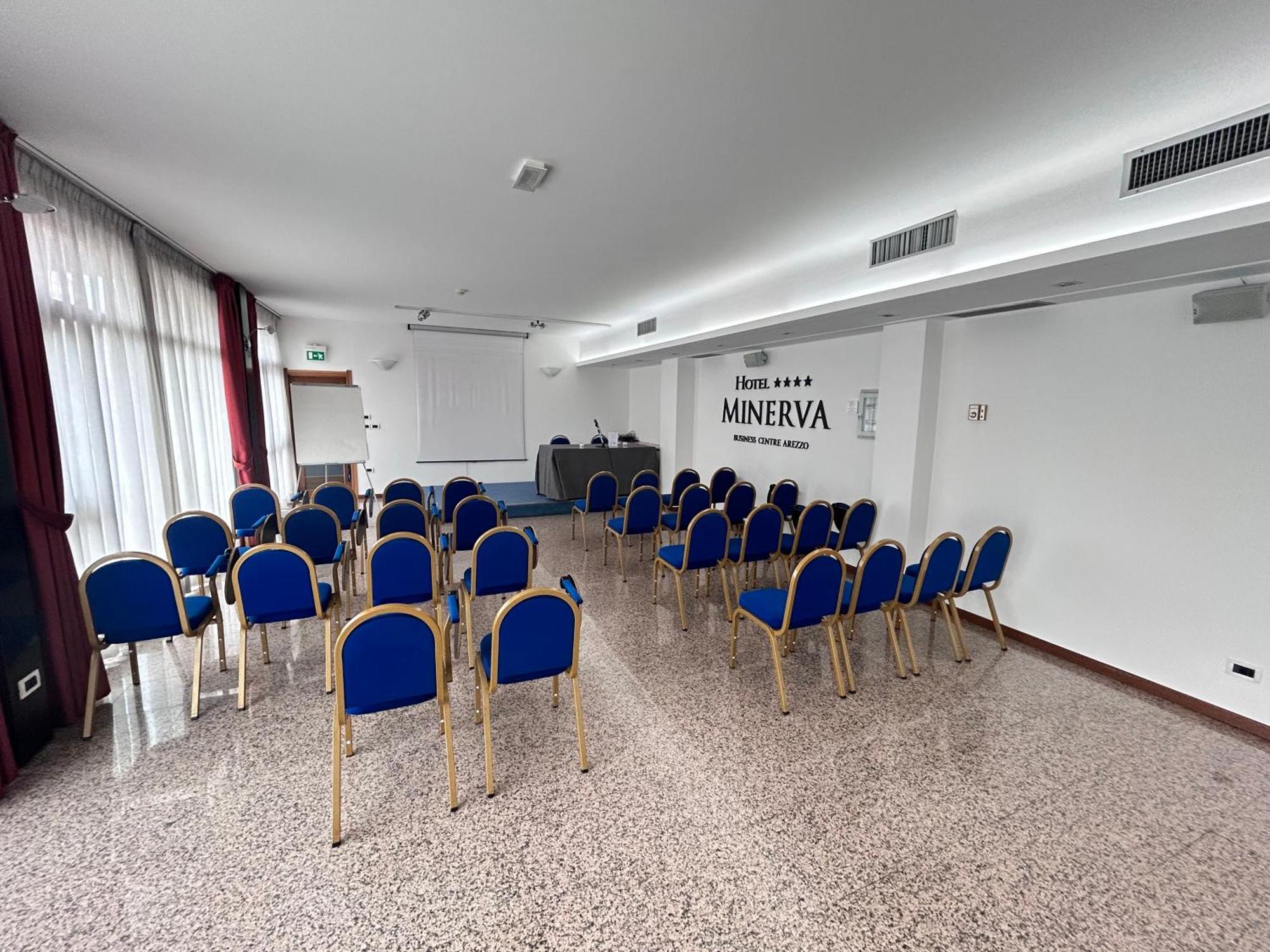 Hotel Minerva Arezzo Luaran gambar
