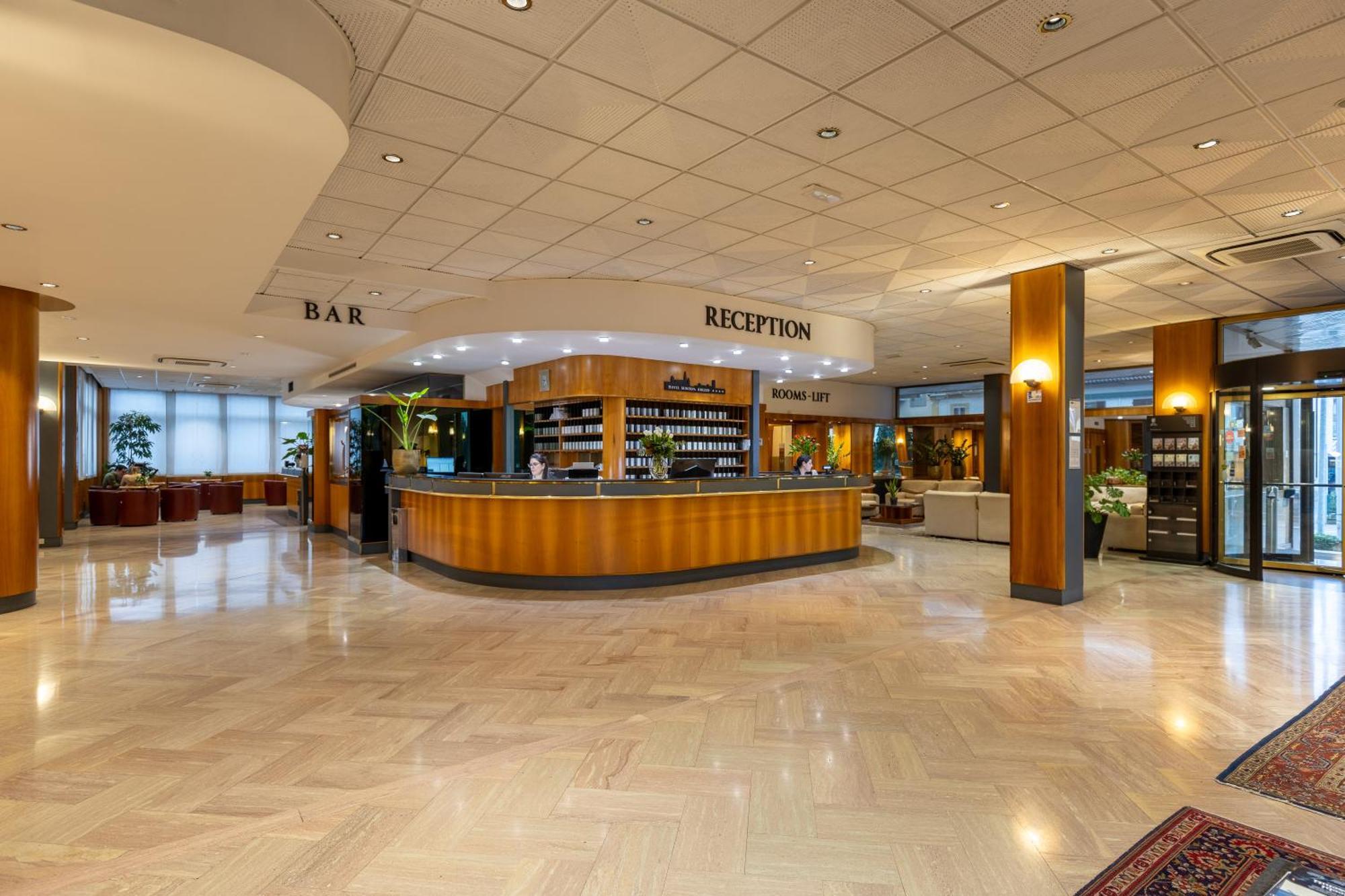 Hotel Minerva Arezzo Luaran gambar