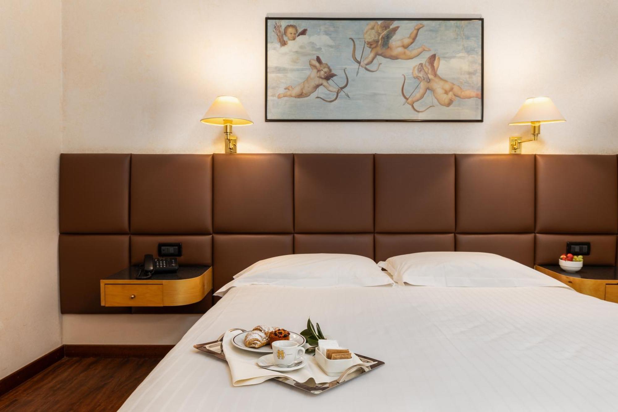 Hotel Minerva Arezzo Luaran gambar